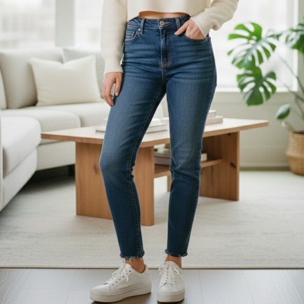 KUT From The Kloth Jeans Women"s High Rise Straight Leg‎ Cropped Denim - Size 2